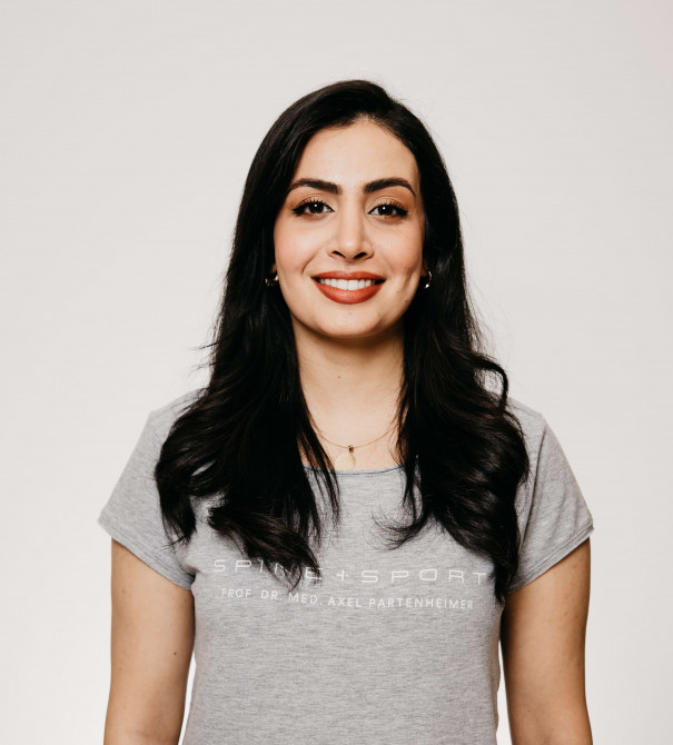 Portrait Mona Kamahefar