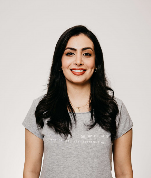 Portrait Mona Kamahefar