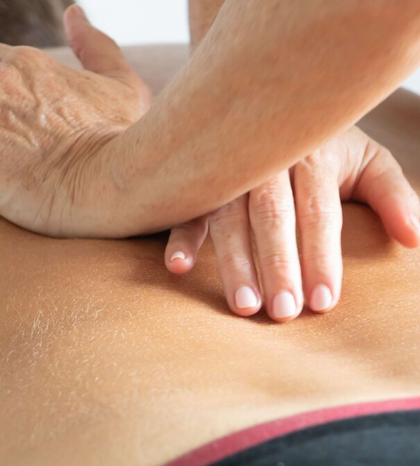 Massage im unteren Rückenbereich